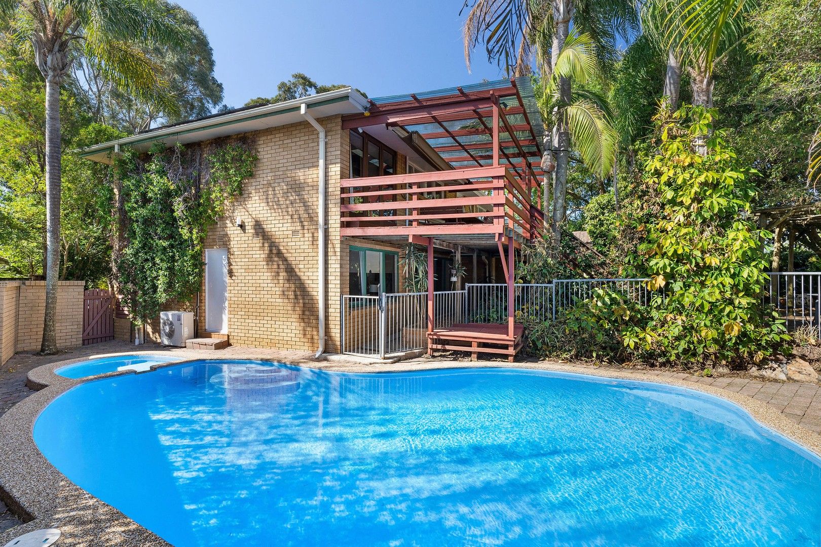 5 bedrooms House in 73 Wandeen Road AVALON BEACH NSW, 2107