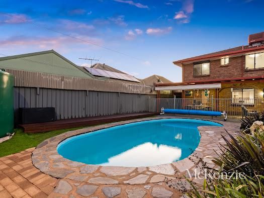 7 Lefkas Court, Seaton SA 5023, Image 2