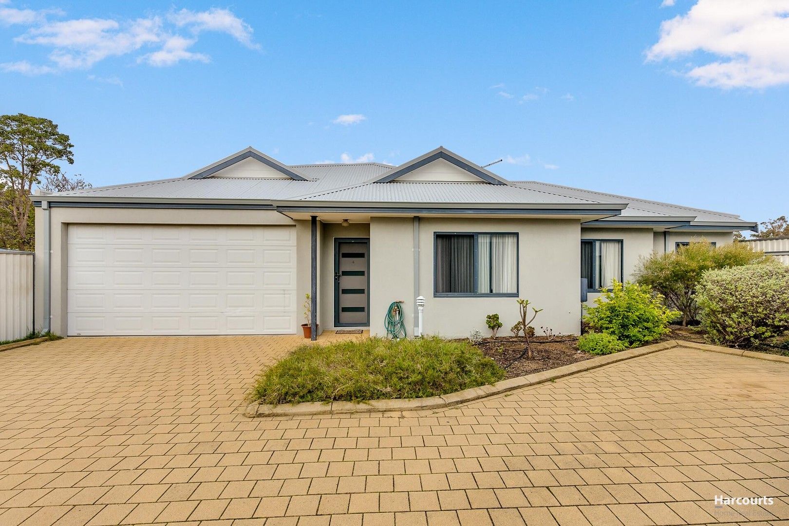 3 bedrooms Apartment / Unit / Flat in 4/5 Turner Place KELMSCOTT WA, 6111