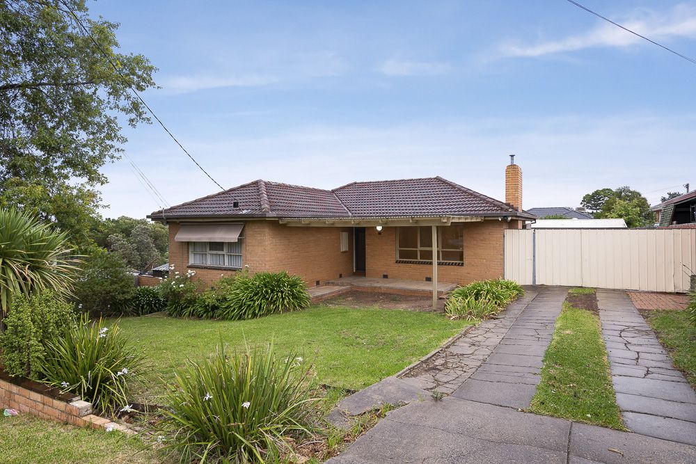 13 Ian Crescent, Airport West VIC 3042