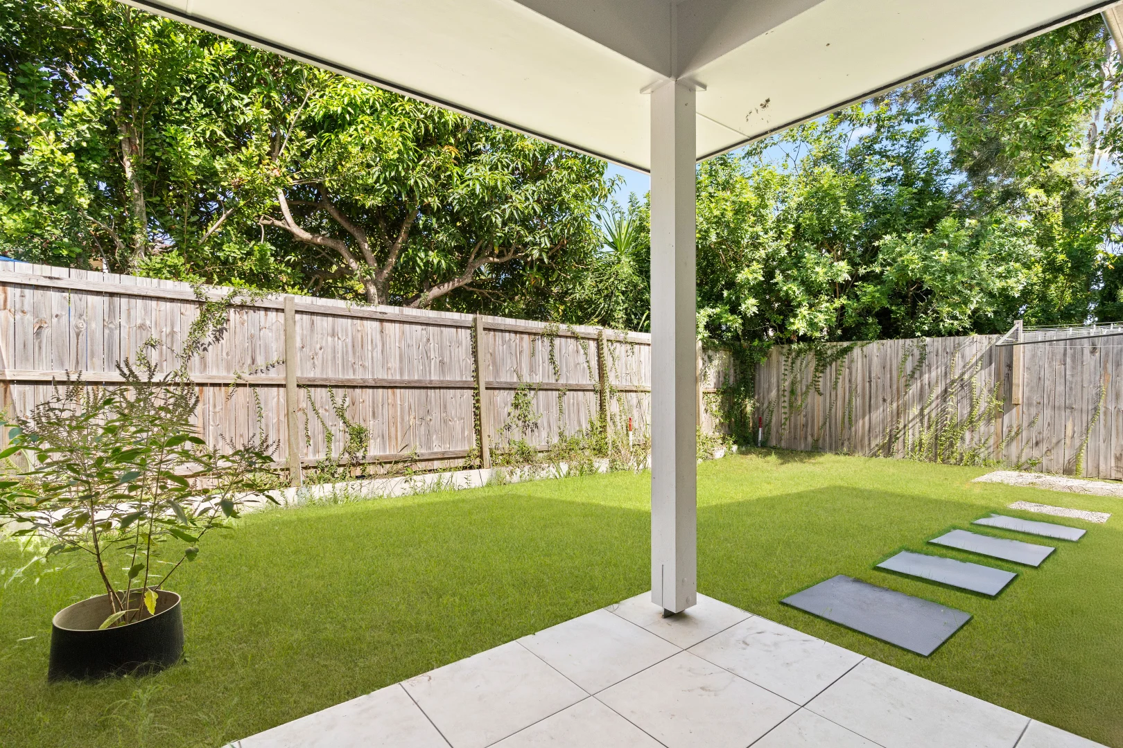 Additional image 17 of 1 & 2/18 Elm Avenue, Woodridge QLD 4114