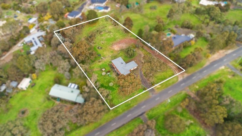 10 Fleming Drive, Broadford VIC 3658, Image 1