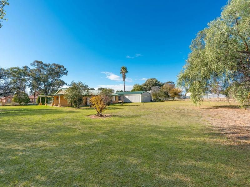 21 Molong Street, Manildra NSW 2865, Image 1