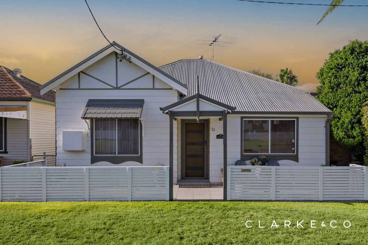 3 bedrooms House in 21 Capp Street TELARAH NSW, 2320