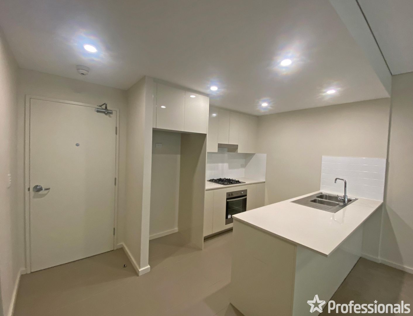 6/1 Bathurst Street, Liverpool NSW 2170, Image 1