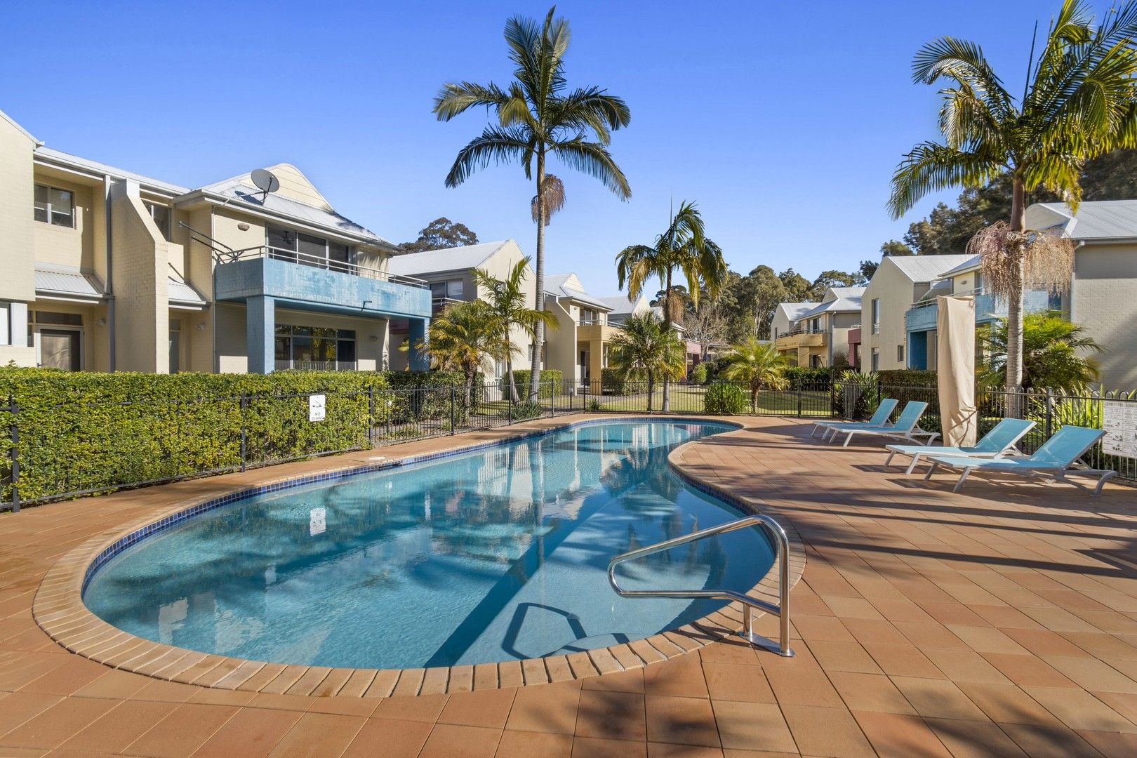 4/1a-1b Myamba Parade, Surfside NSW 2536, Image 0