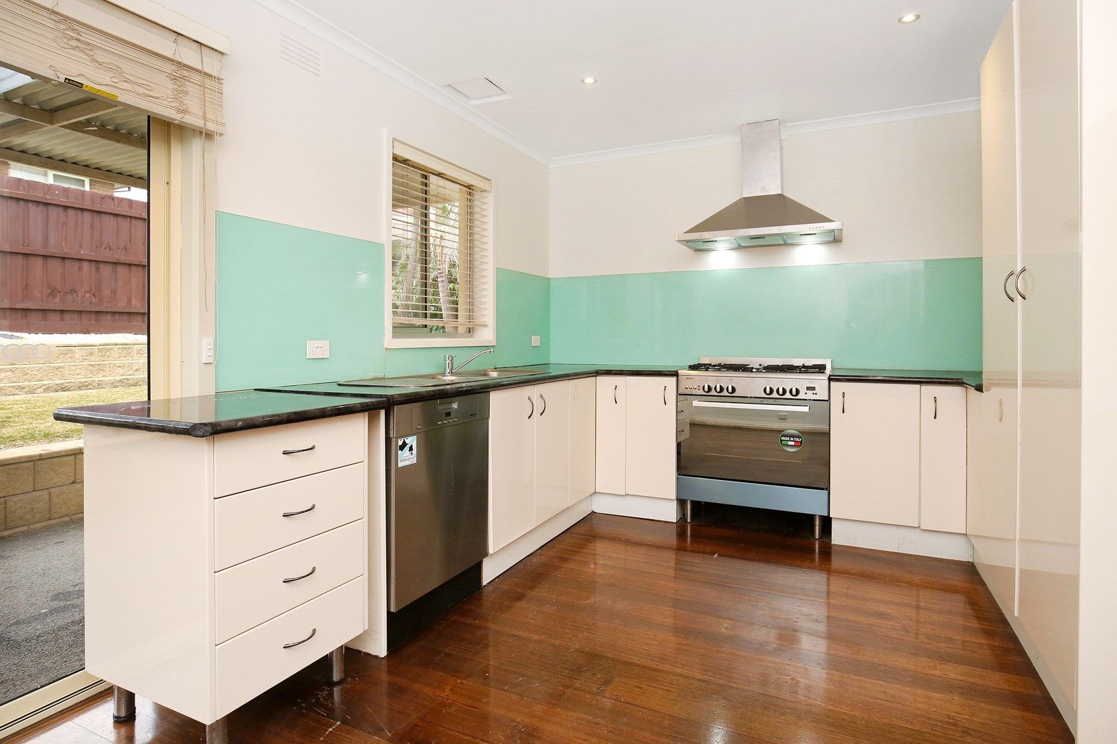 4 bedrooms House in 11 Gordon Street BUNDOORA VIC, 3083