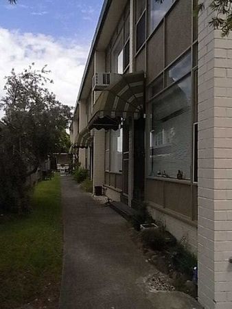 1 bedrooms Apartment / Unit / Flat in 11/9 Murrumbeena Road MURRUMBEENA VIC, 3163