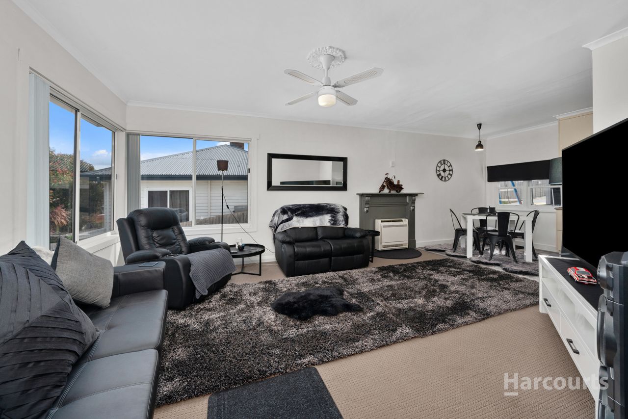 27 Hobart Road, New Norfolk TAS 7140, Image 2