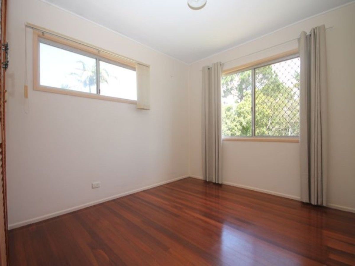 2 Barbara Street, Manly West QLD 4179, Image 2