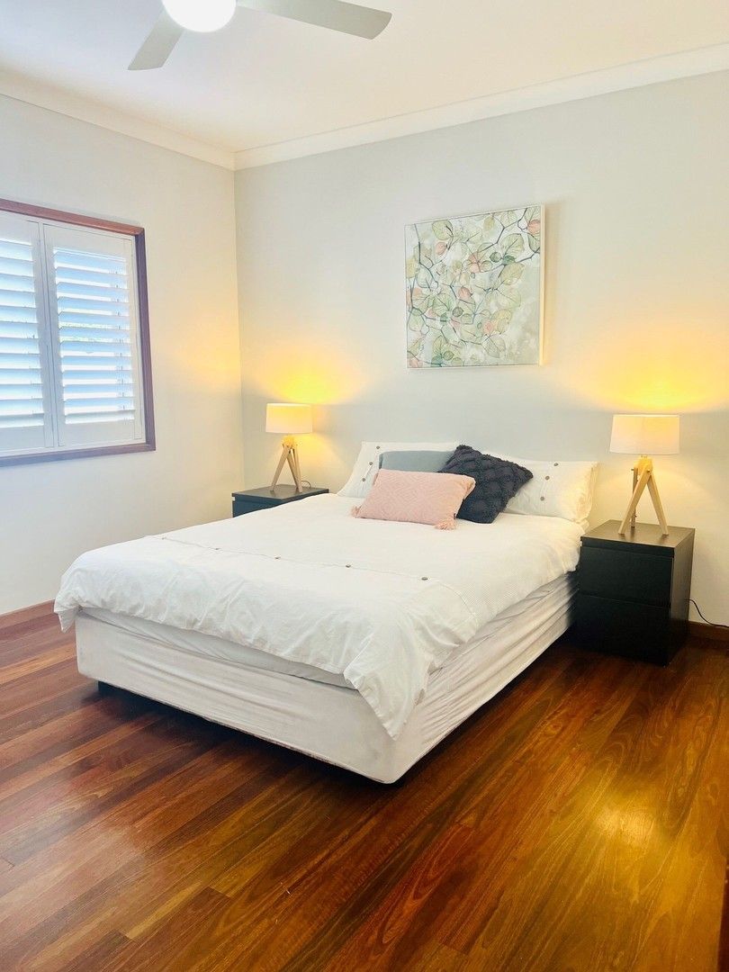 1 bedrooms Apartment / Unit / Flat in 195 KEMP STREET HAMILTON SOUTH NSW, 2303