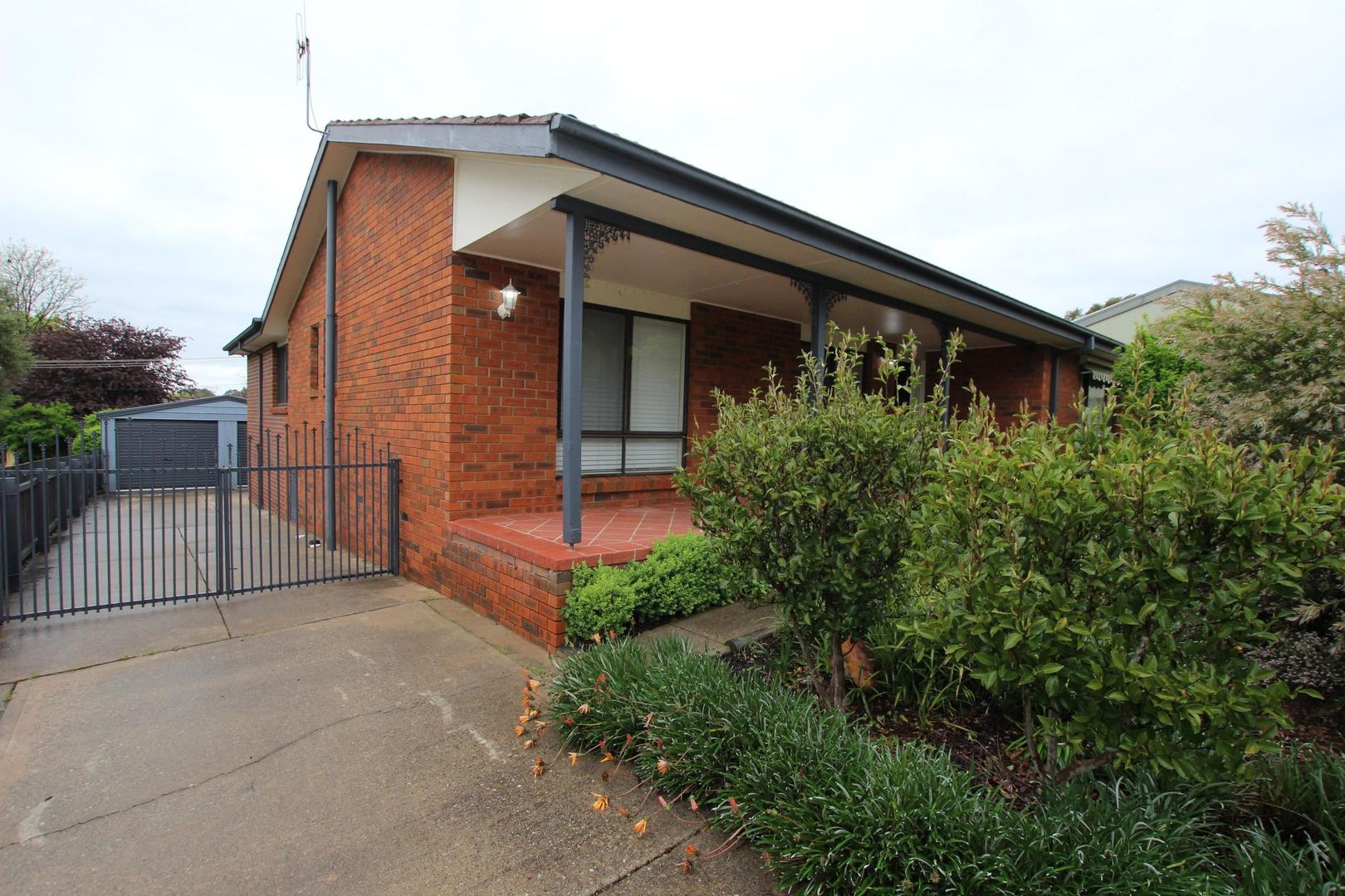 12 Laidley Place, Florey ACT 2615 House For Rent 730 Domain