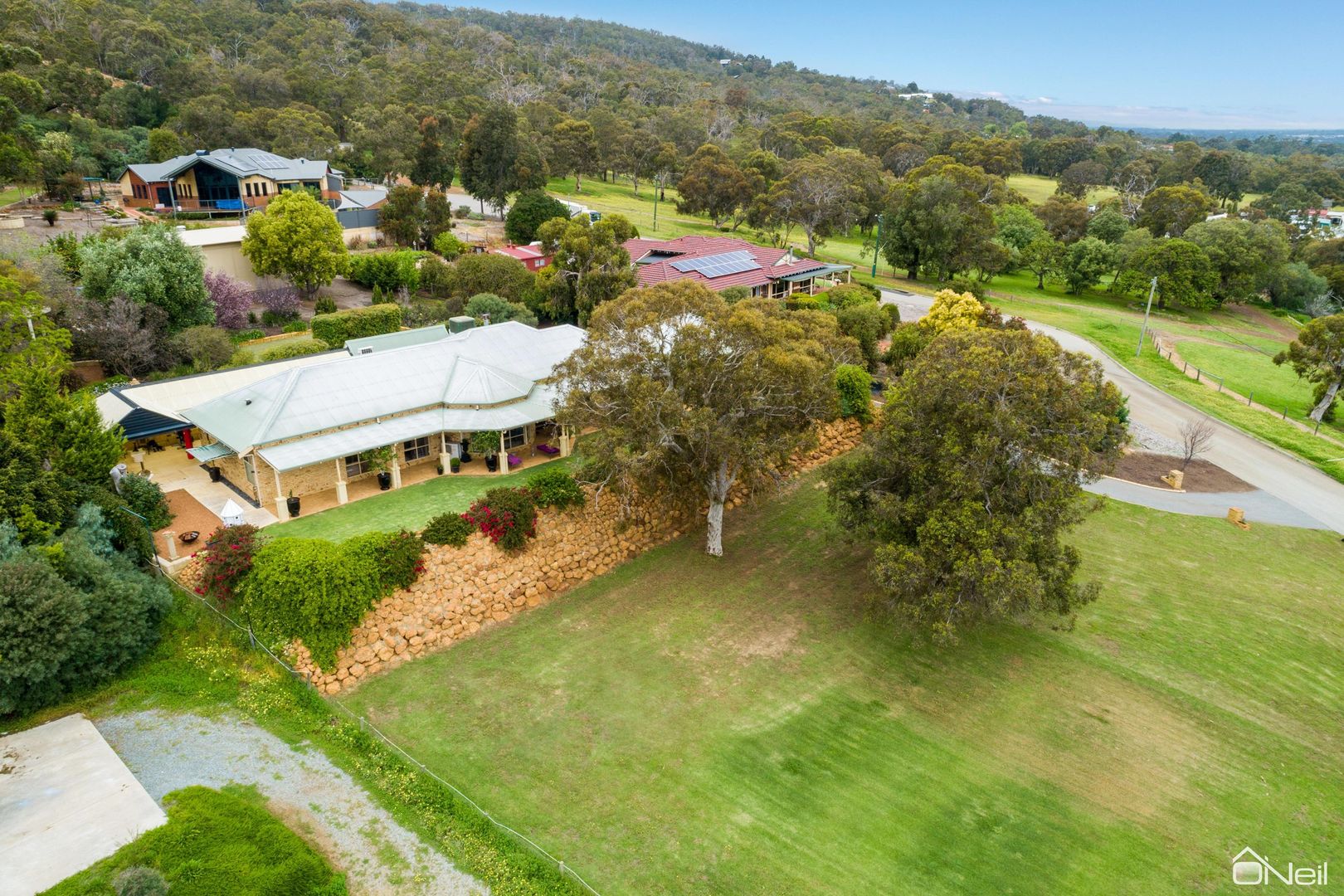 2 Beazley Rise, Mount Richon WA 6112