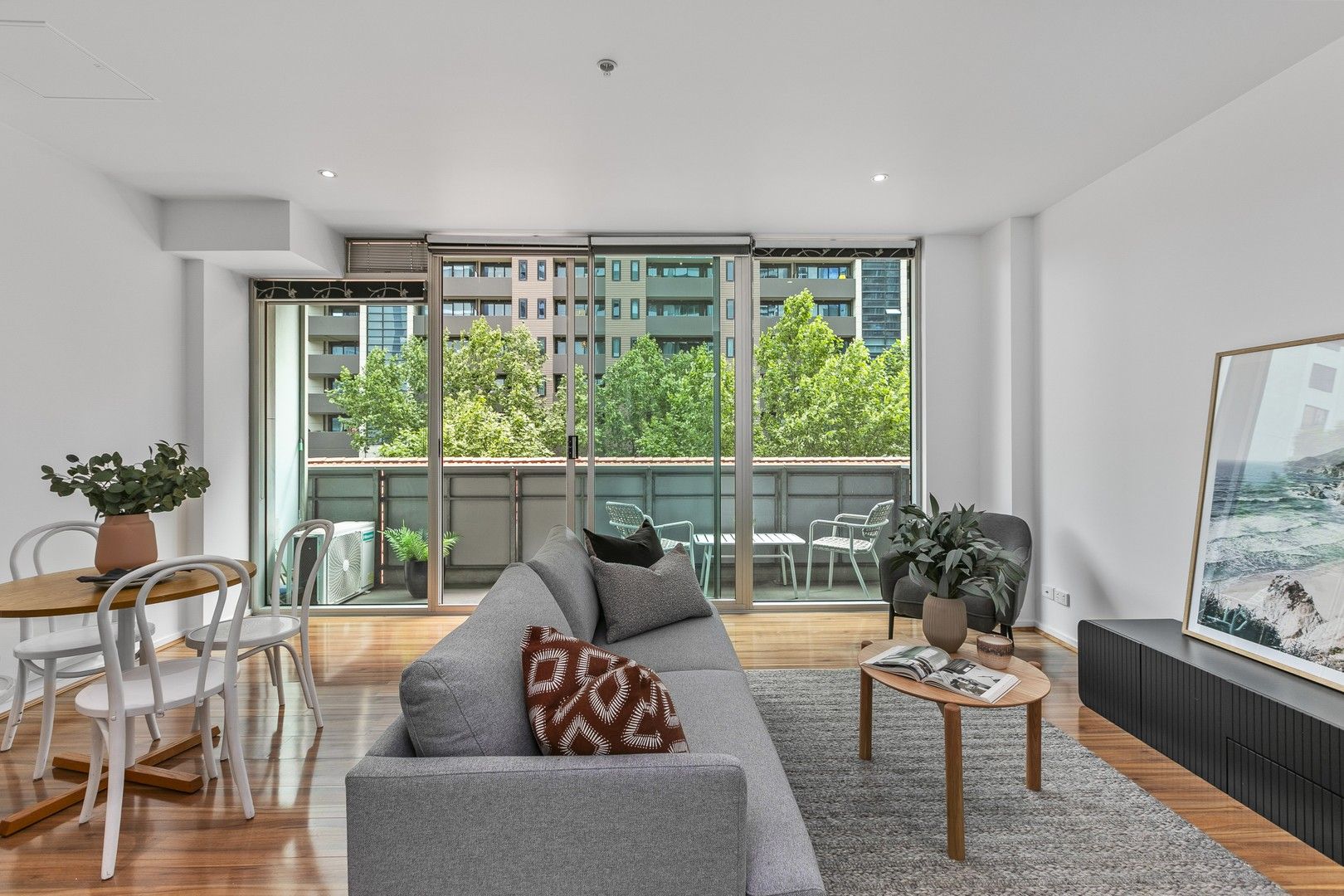 1 bedrooms Apartment / Unit / Flat in 304/25 Wills Street MELBOURNE VIC, 3000