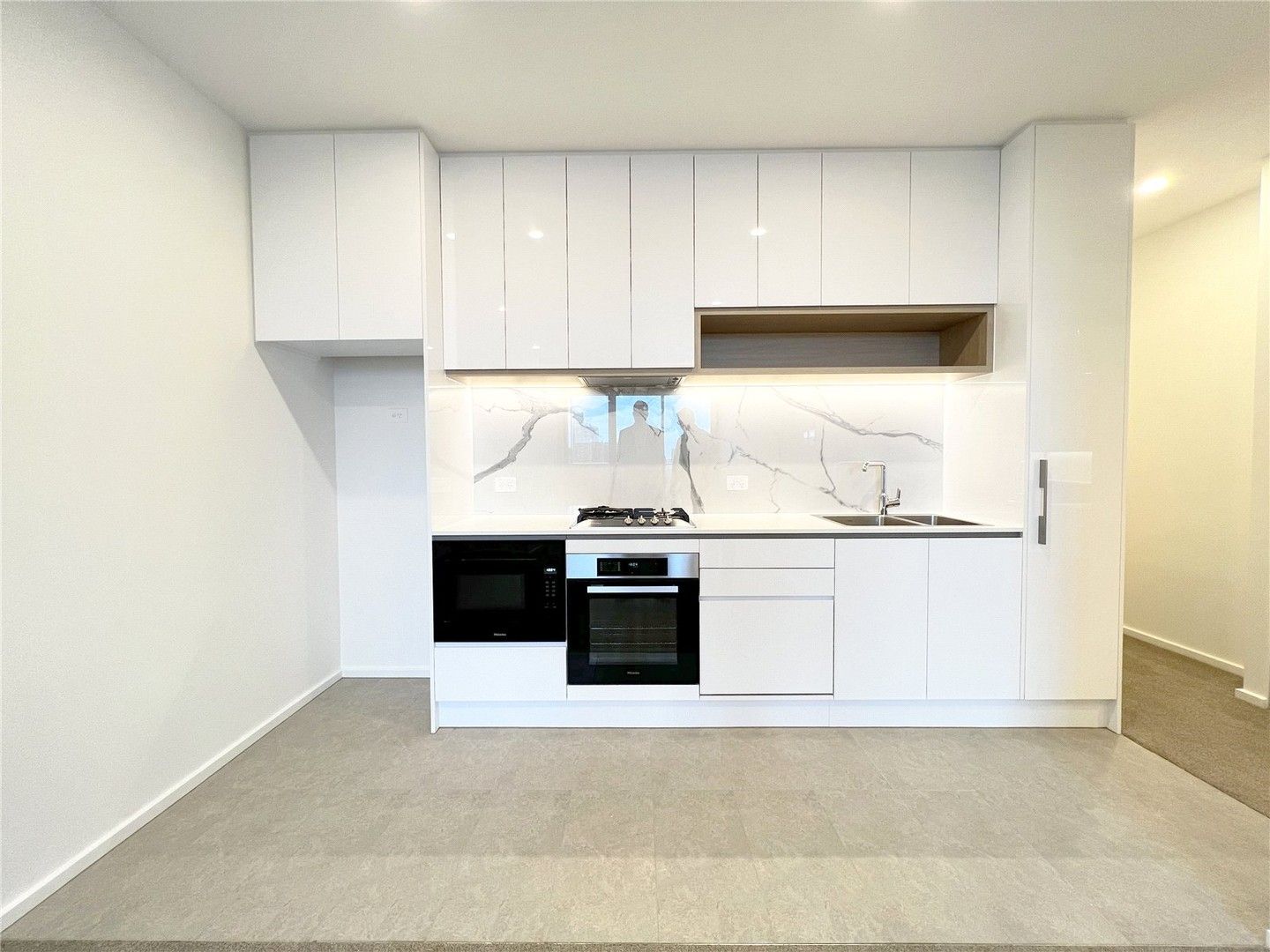 2 bedrooms Apartment / Unit / Flat in 1204/81 City Road SOUTHBANK VIC, 3006