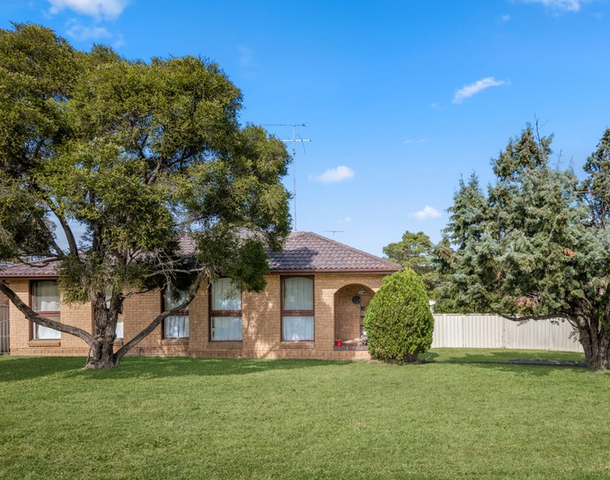 28 Oberon Crescent, South Penrith NSW 2750