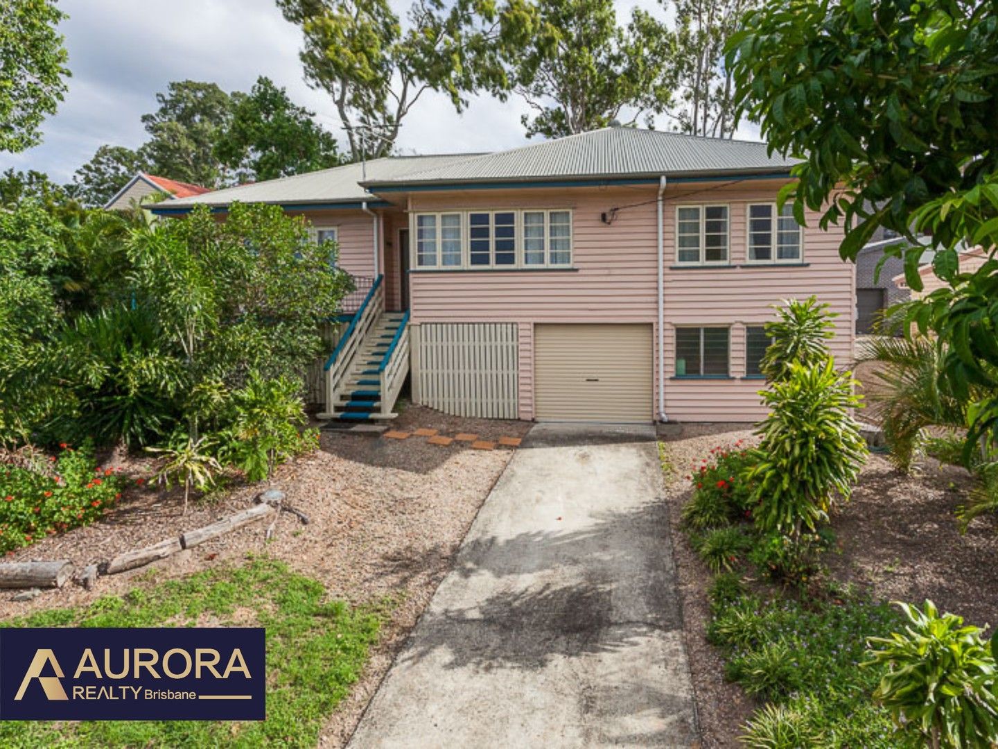 3 bedrooms House in 9 Arc Street COORPAROO QLD, 4151