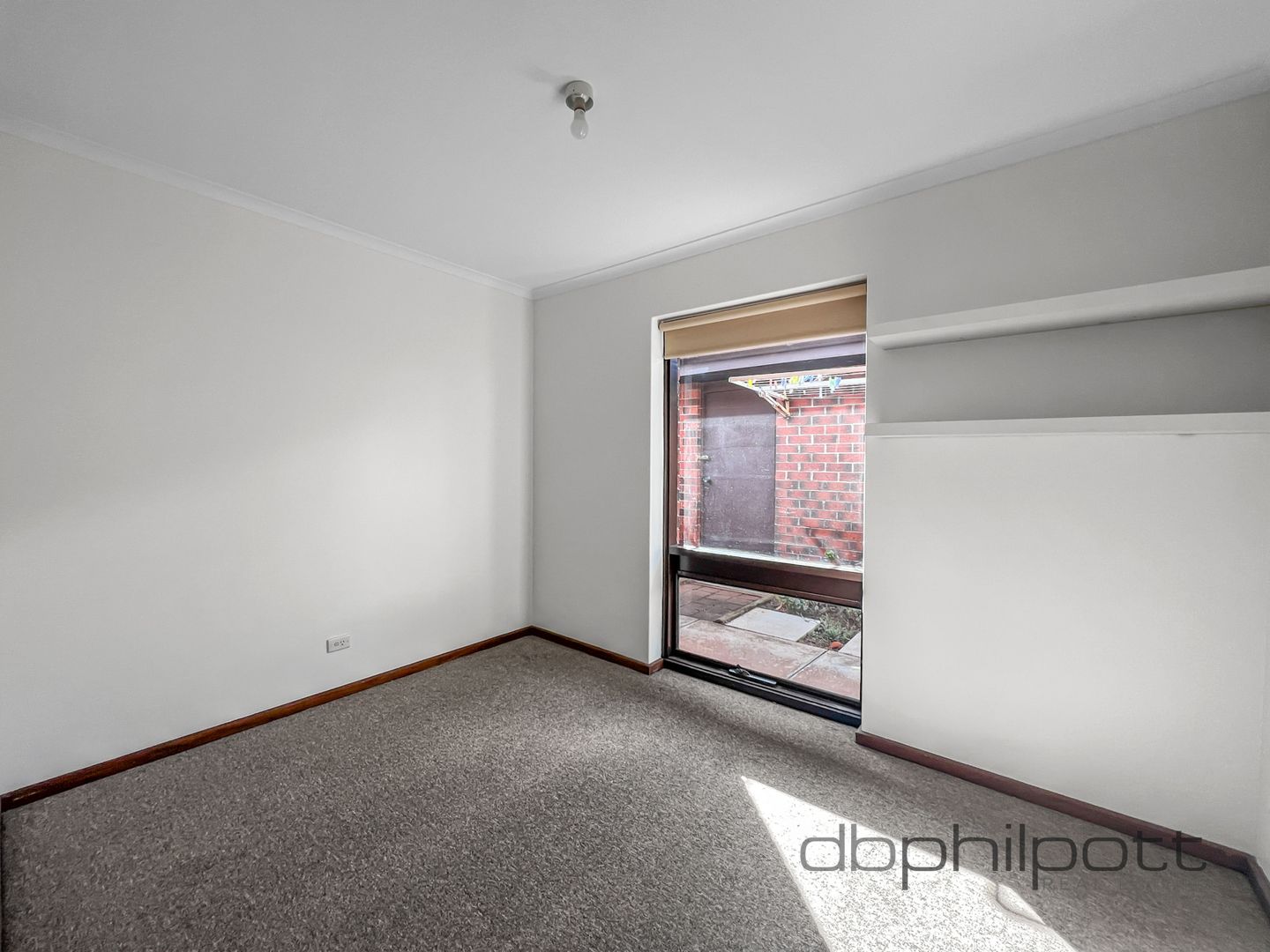 33 Sandpiper Place, West Lakes Shore SA 5020 House For Rent 485