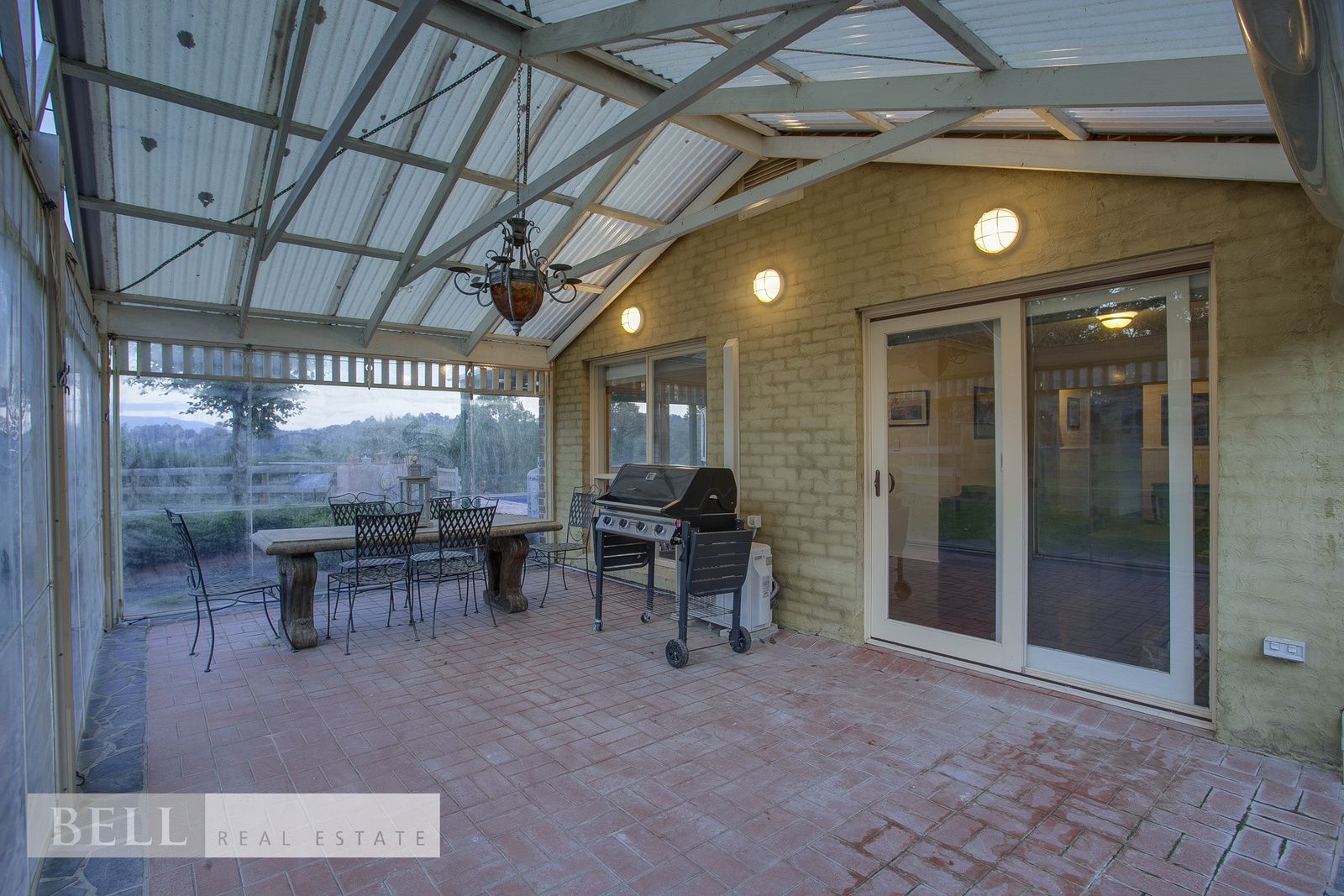 10 Coopers Road, Macclesfield VIC 3782, Image 2