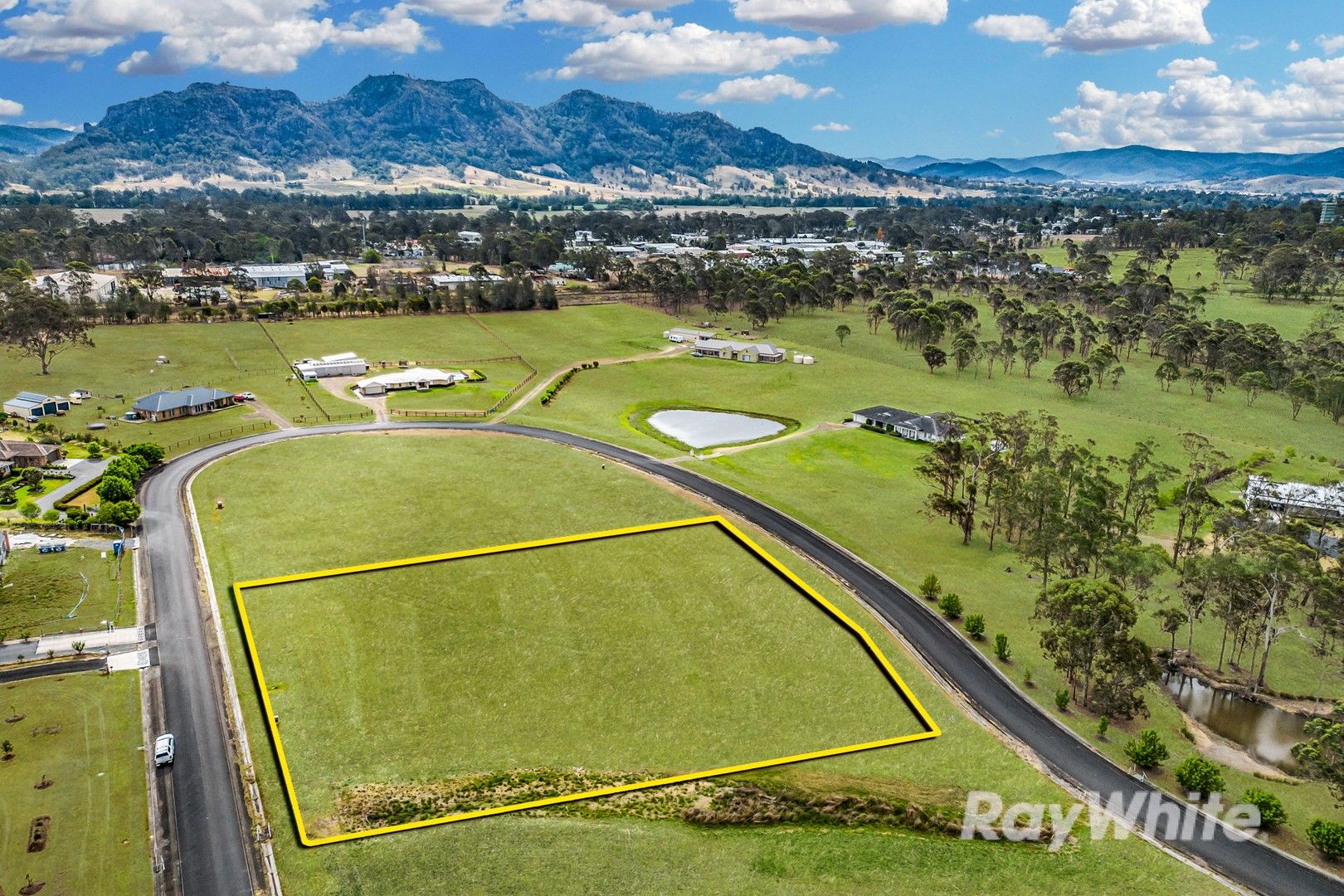 8 Moonlight Circuit, Gloucester NSW 2422, Image 0