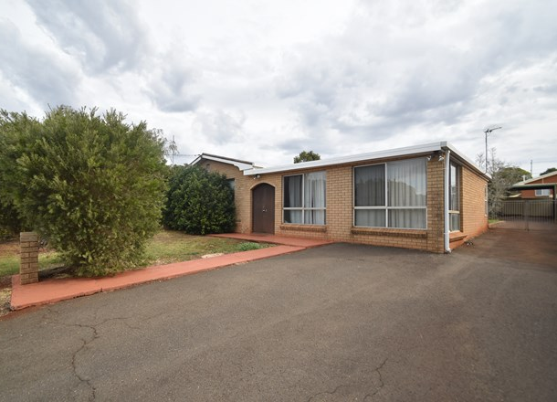 67 Hoepper Street, Kearneys Spring QLD 4350