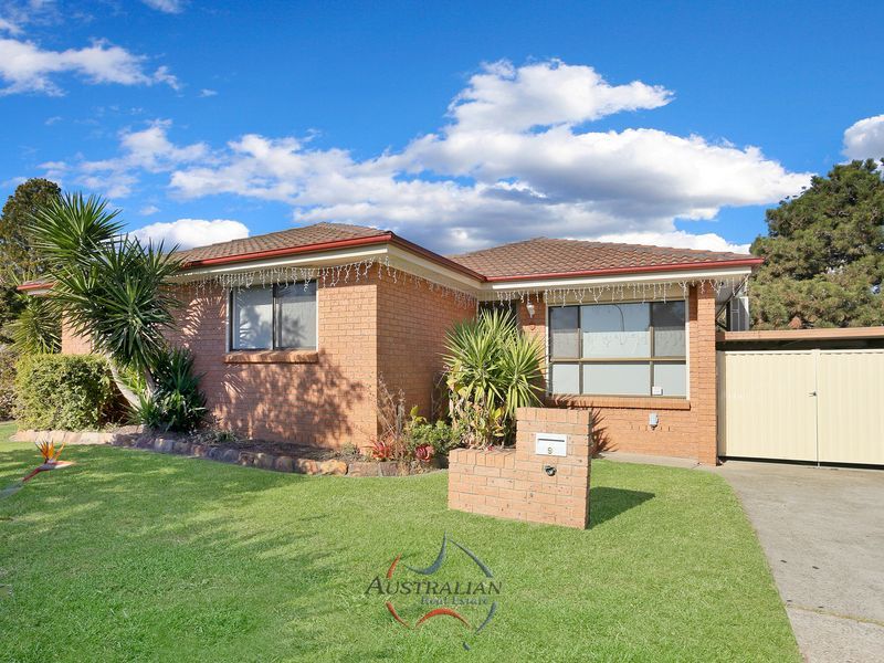 9 Bellini Place, St Clair NSW 2759, Image 0