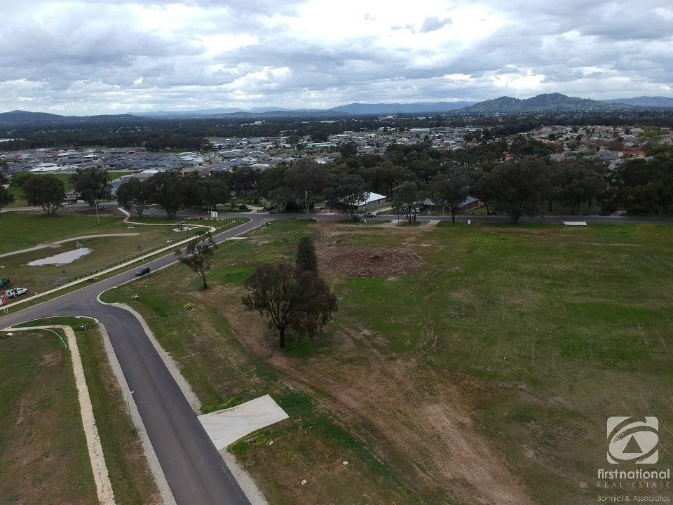 4 Eagleton Place, West Wodonga VIC 3690, Image 0