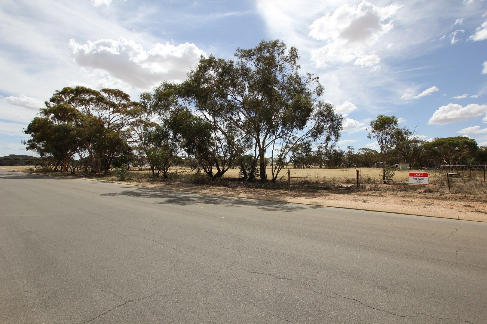 Lot 332 Barr Street, Merredin WA 6415, Image 0