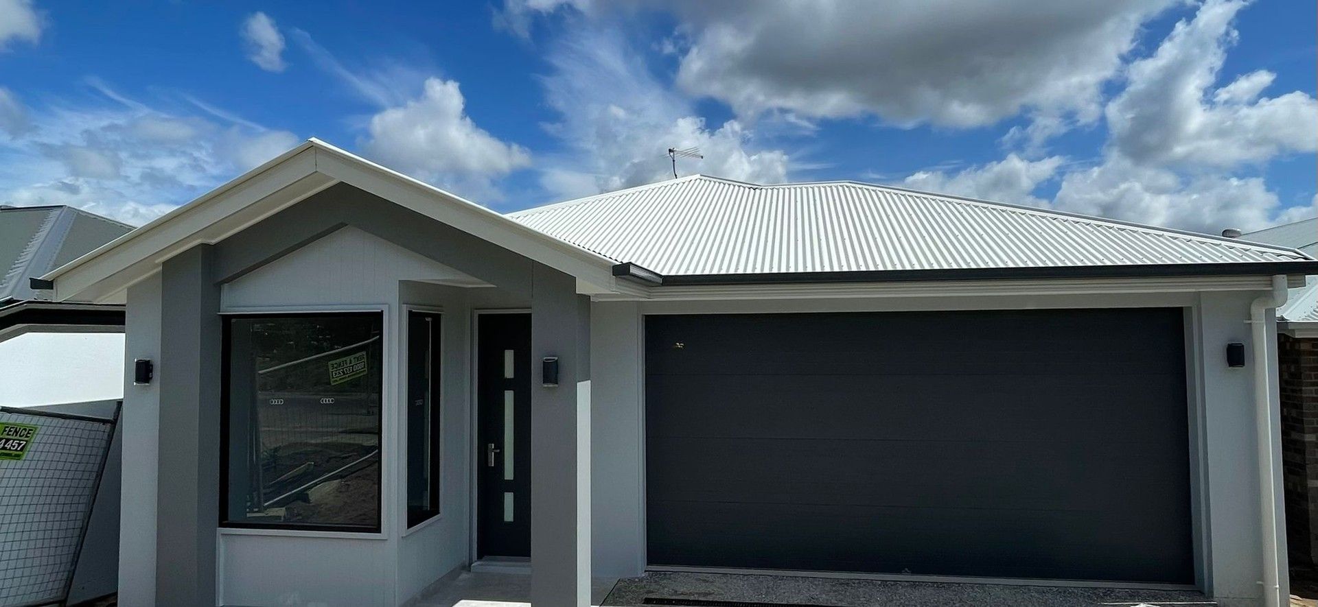 4 bedrooms House in 15 Lapwing Crescent BELLBIRD PARK QLD, 4300