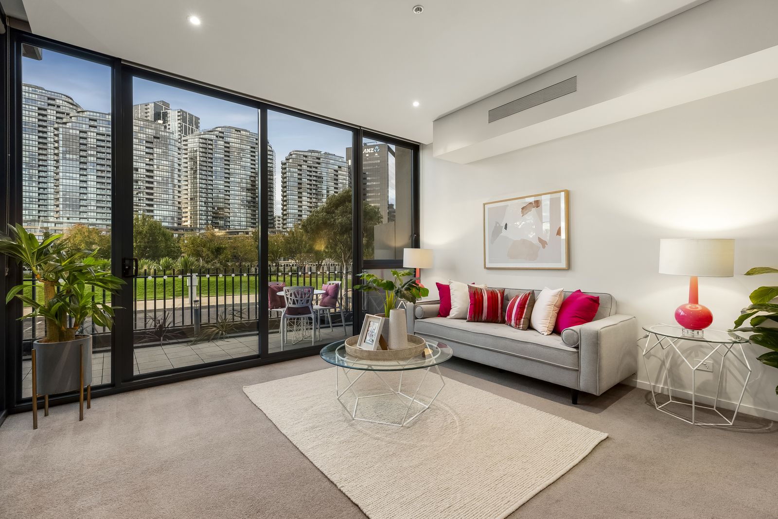 5 Point Park Crescent, Docklands VIC 3008, Image 2