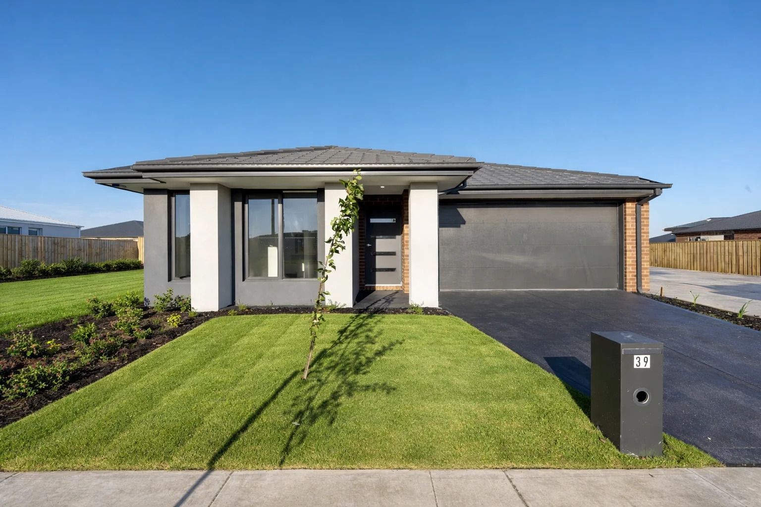 Primary image of 39 Batehaven Crescent, Donnybrook VIC 3064