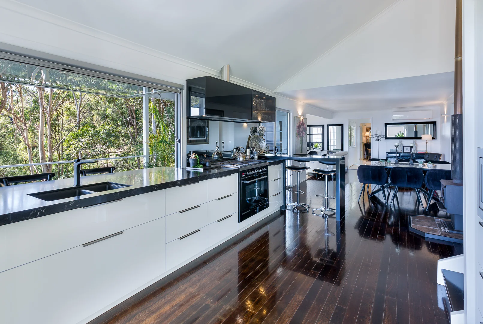 Additional image 5 of 1716 Tamborine Oxenford Road, Wongawallan QLD 4210