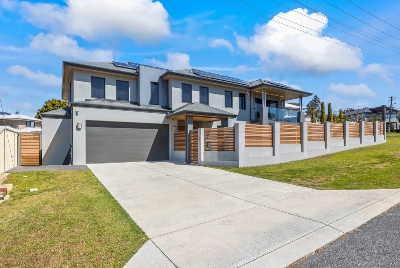 5 bedrooms House in 56 Robin Avenue SORRENTO WA, 6020