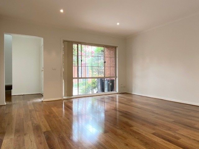 3 bedrooms Townhouse in 6/166-168 Poath Road HUGHESDALE VIC, 3166