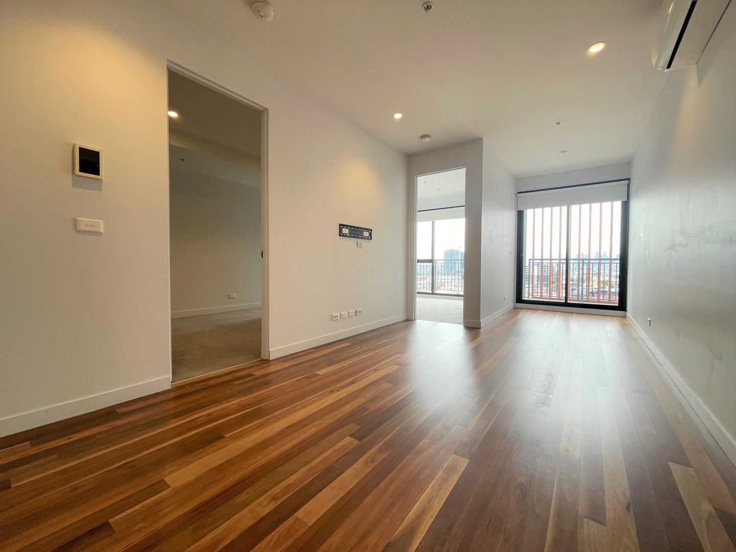 2 bedrooms Apartment / Unit / Flat in 1023/18 Albert Street FOOTSCRAY VIC, 3011