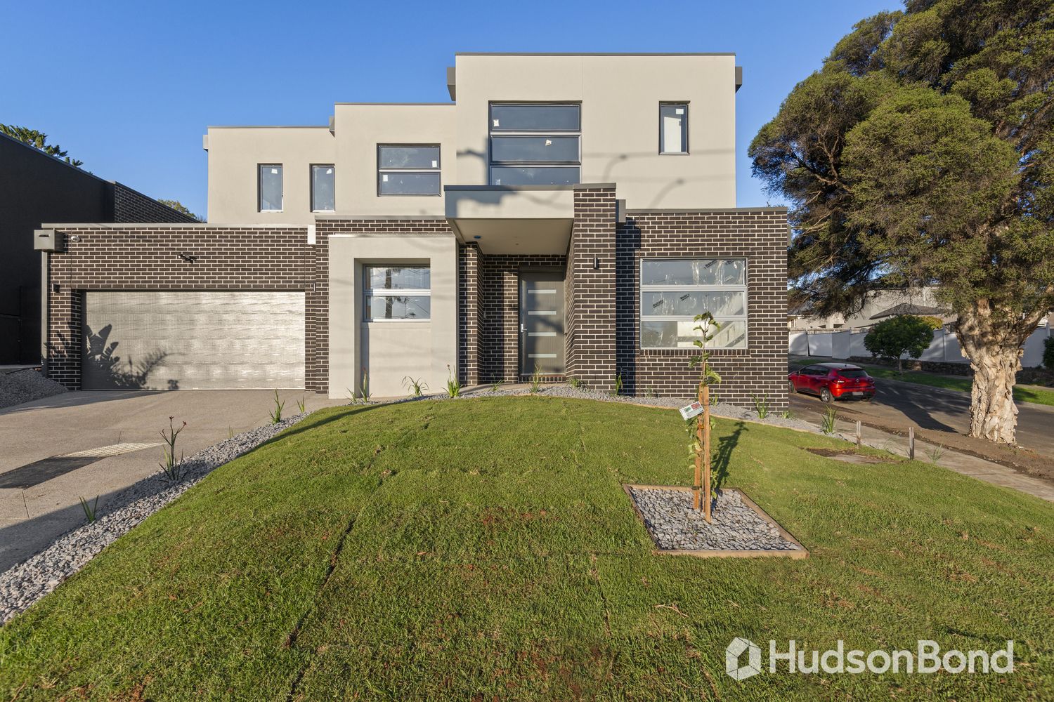 4 bedrooms House in 16 Gordons Road TEMPLESTOWE LOWER VIC, 3107