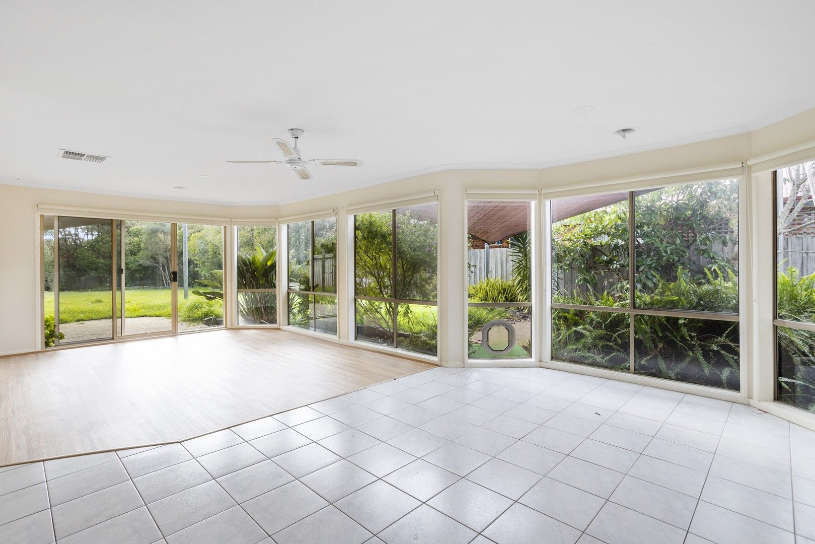 37 Woodlands Grove, Safety Beach VIC 3936, Image 2