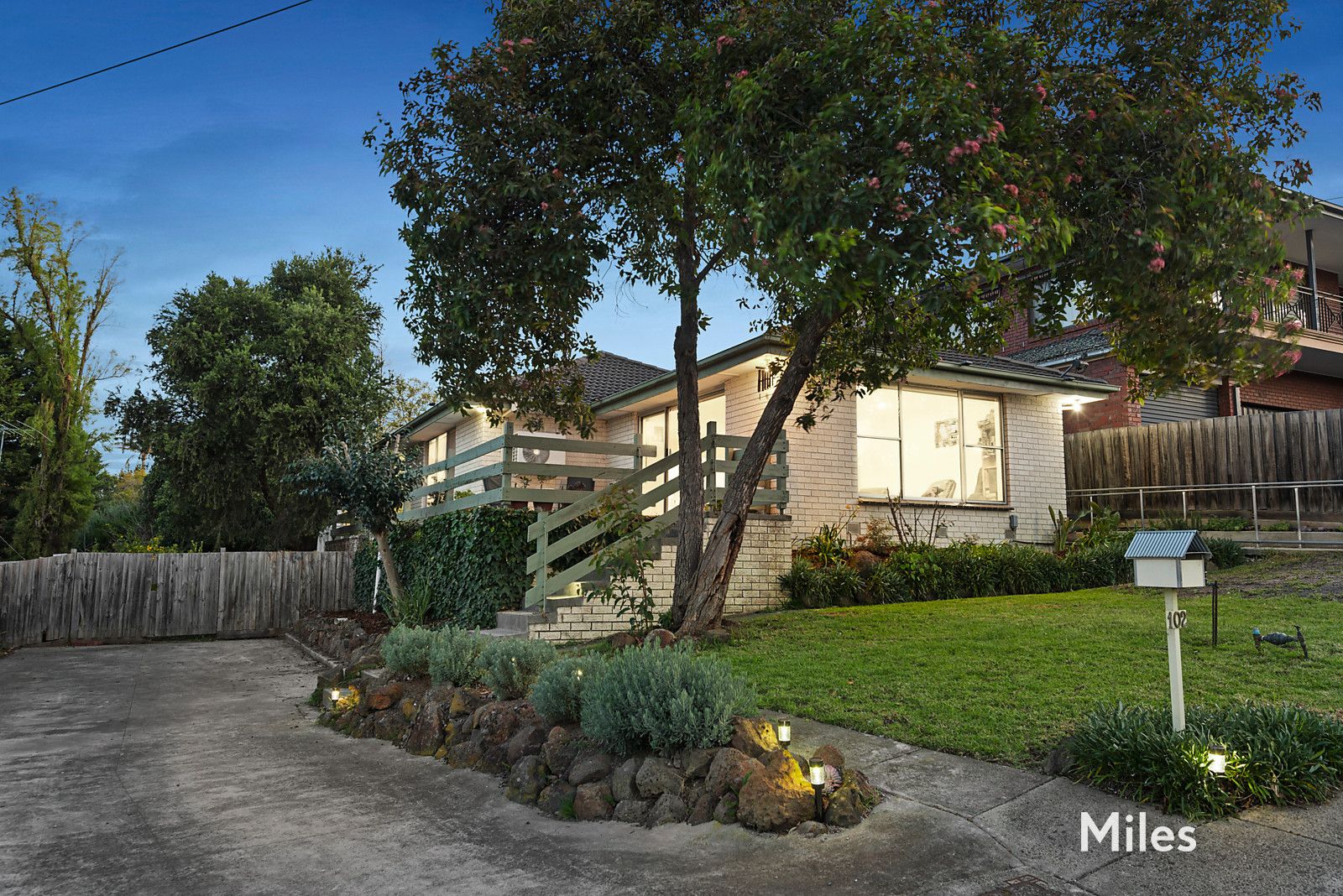 102 Martins Lane, Viewbank VIC 3084, Image 0