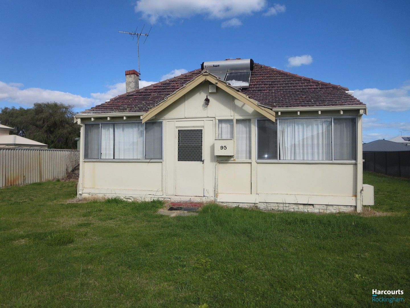 2 bedrooms House in 95 Parkin Street ROCKINGHAM WA, 6168