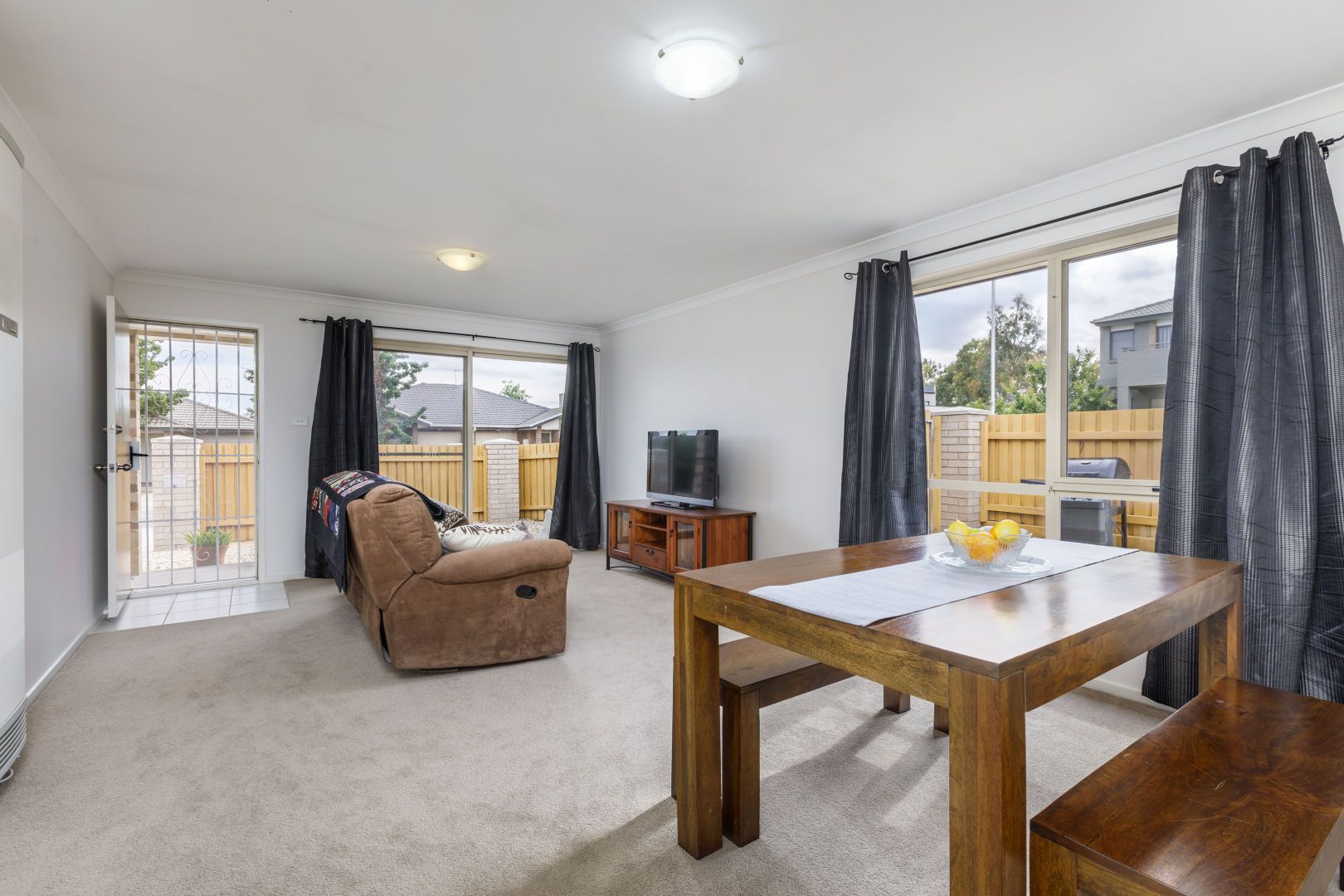 33 Jeff Snell Crescent, Dunlop ACT 2615, Image 1