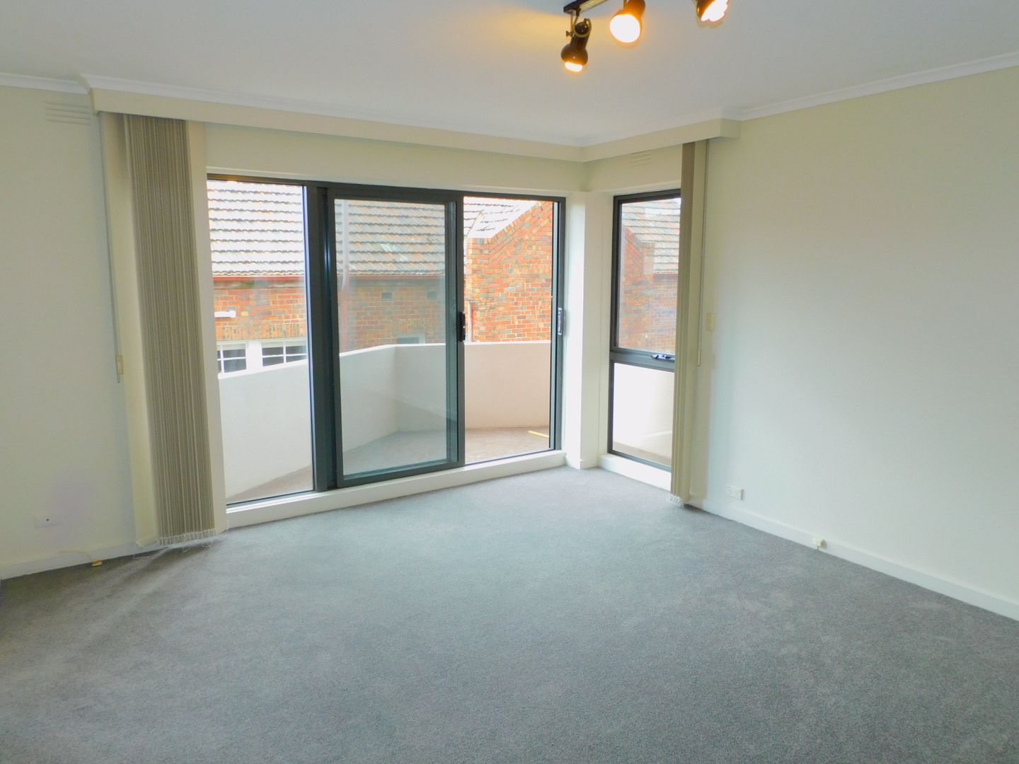 4/19 McIlwriath St,, Carlton VIC 3053, Image 1