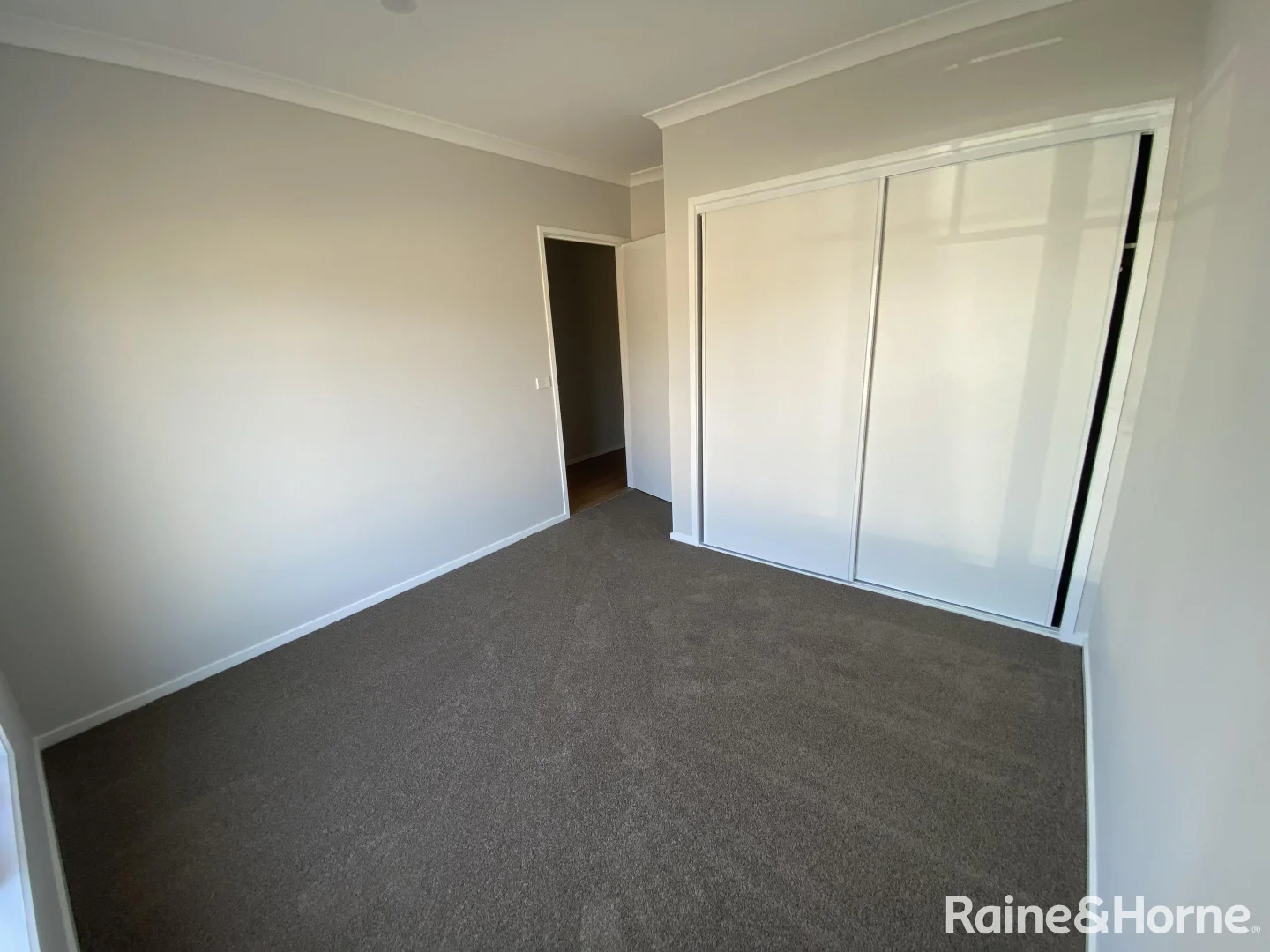 Additional image 10 of 4 Ellisburg Street, Manor Lakes VIC 3024