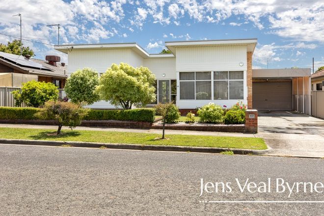 Picture of 10 Edlyn Street, WENDOUREE VIC 3355