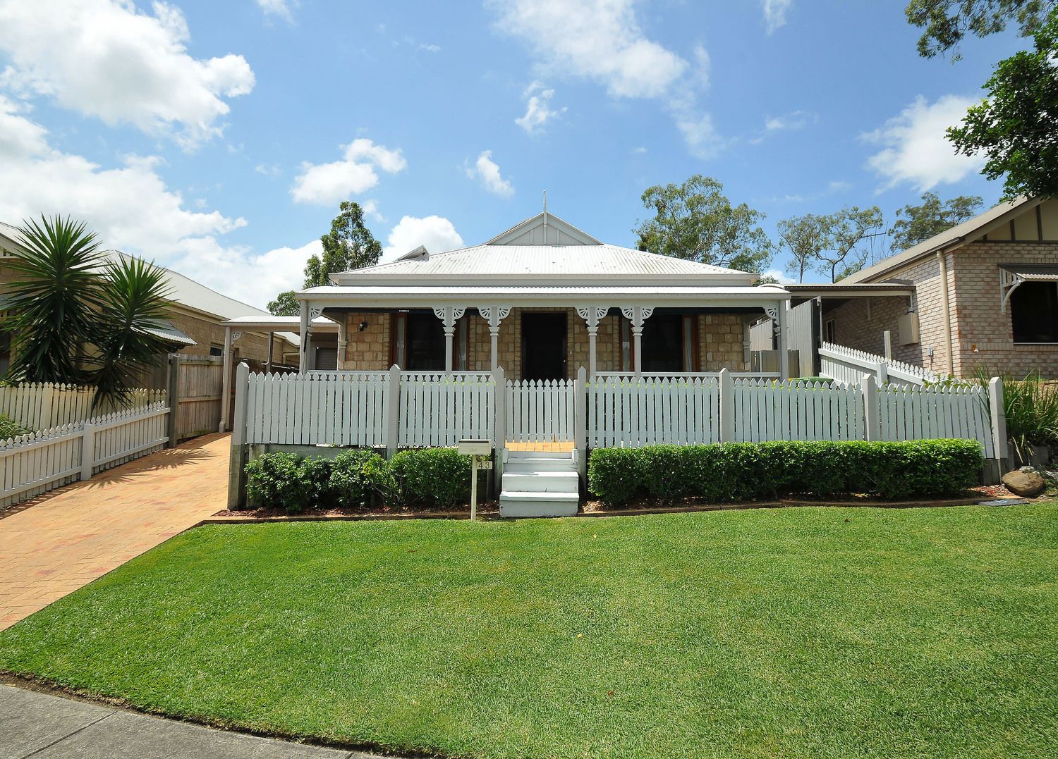 43 Carnarvon Crescent, Waterford QLD 4133, Image 2