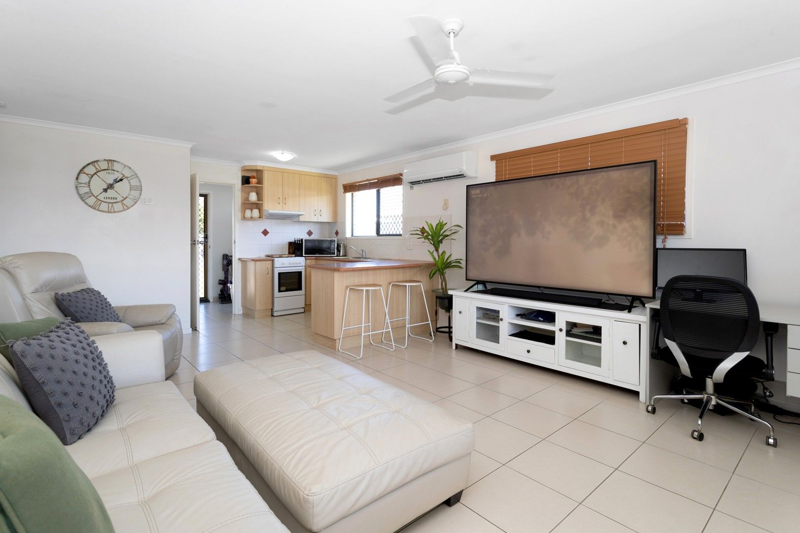 2/15 Napier Street, South Mackay QLD 4740, Image 1