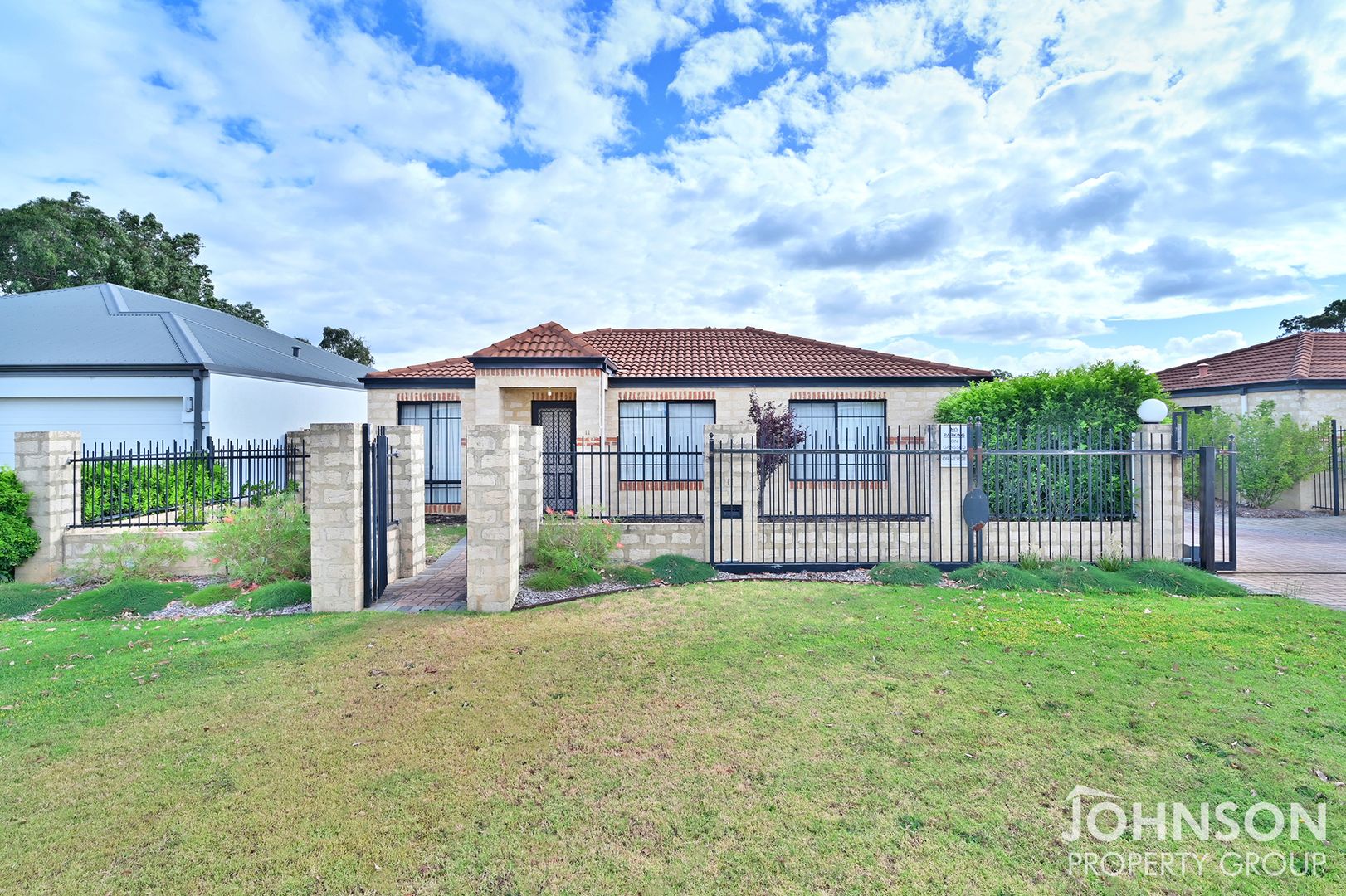 11/27 Woodloes Street, Cannington WA 6107, Image 2