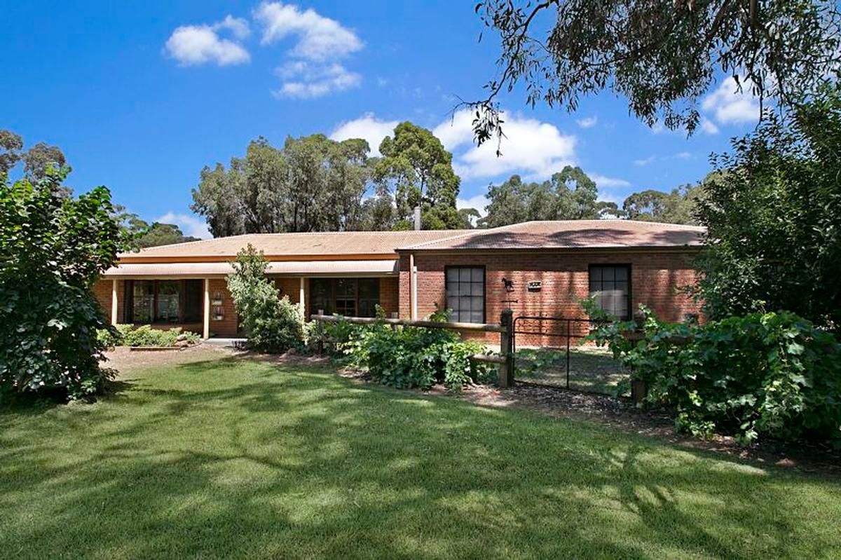 Cnr Lamperd Lane & Heinz Street, White Hills VIC 3550, Image 0