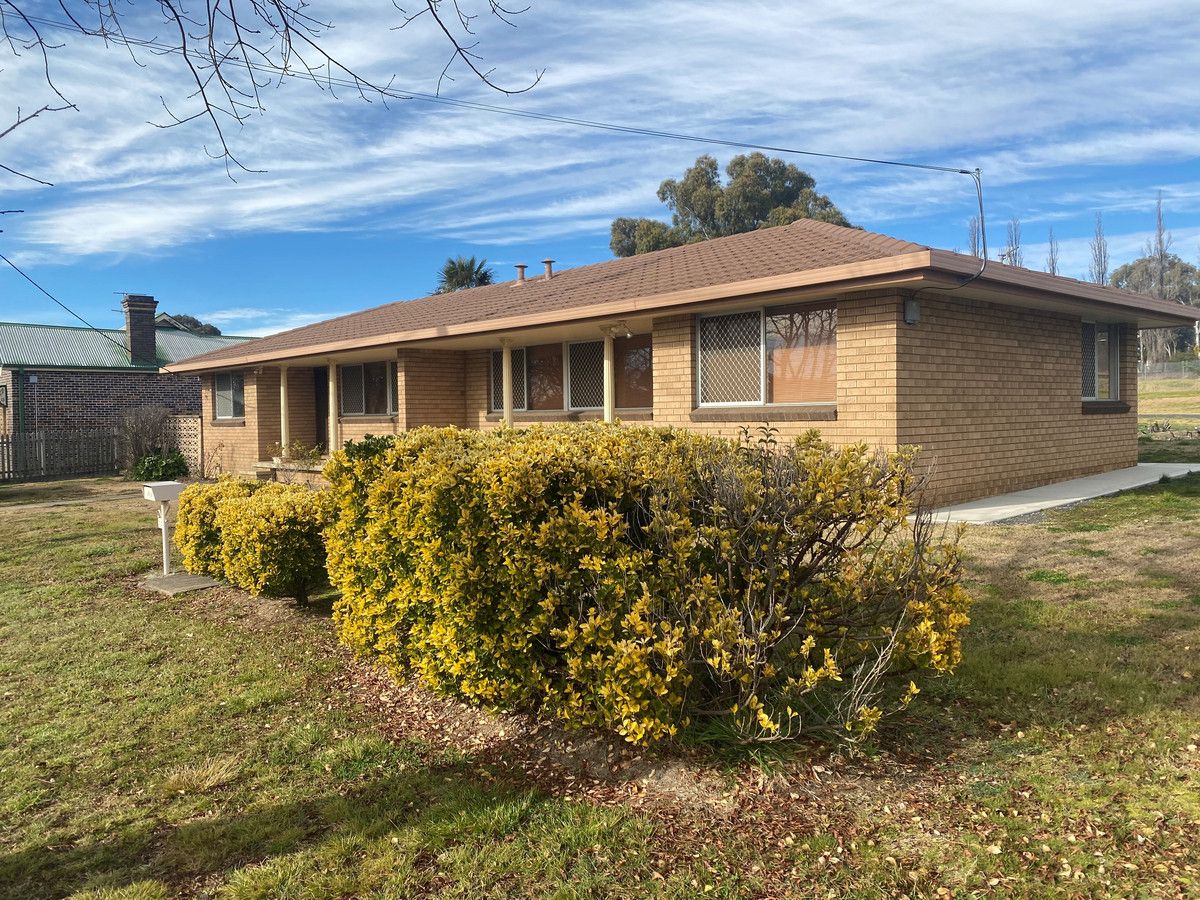 1 & 2/202 Mann Street, Armidale NSW 2350, Image 0