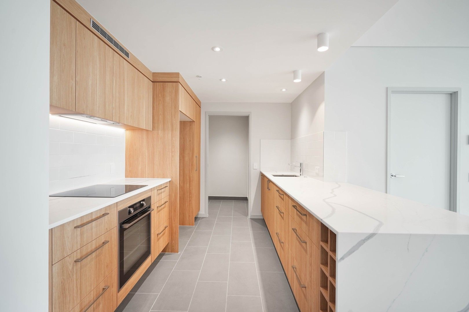 2 bedrooms Apartment / Unit / Flat in 1203/163 Abbott Street CAIRNS CITY QLD, 4870