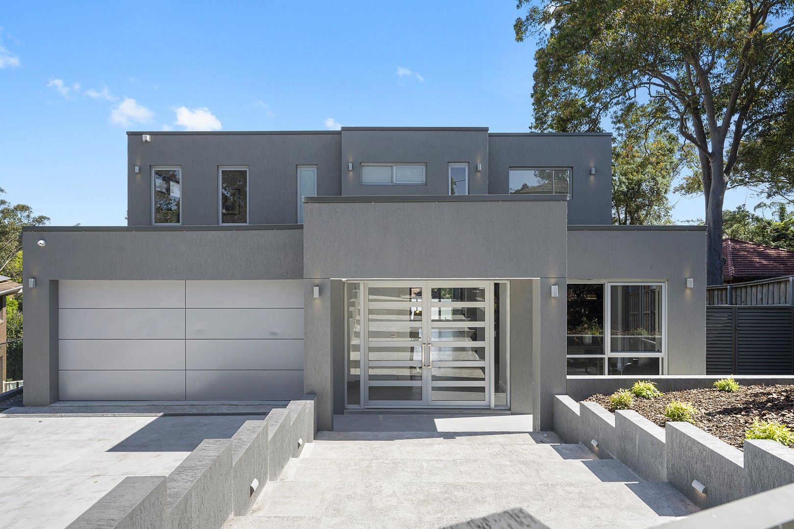 5 bedrooms House in 24 Wanawong Drive THORNLEIGH NSW, 2120